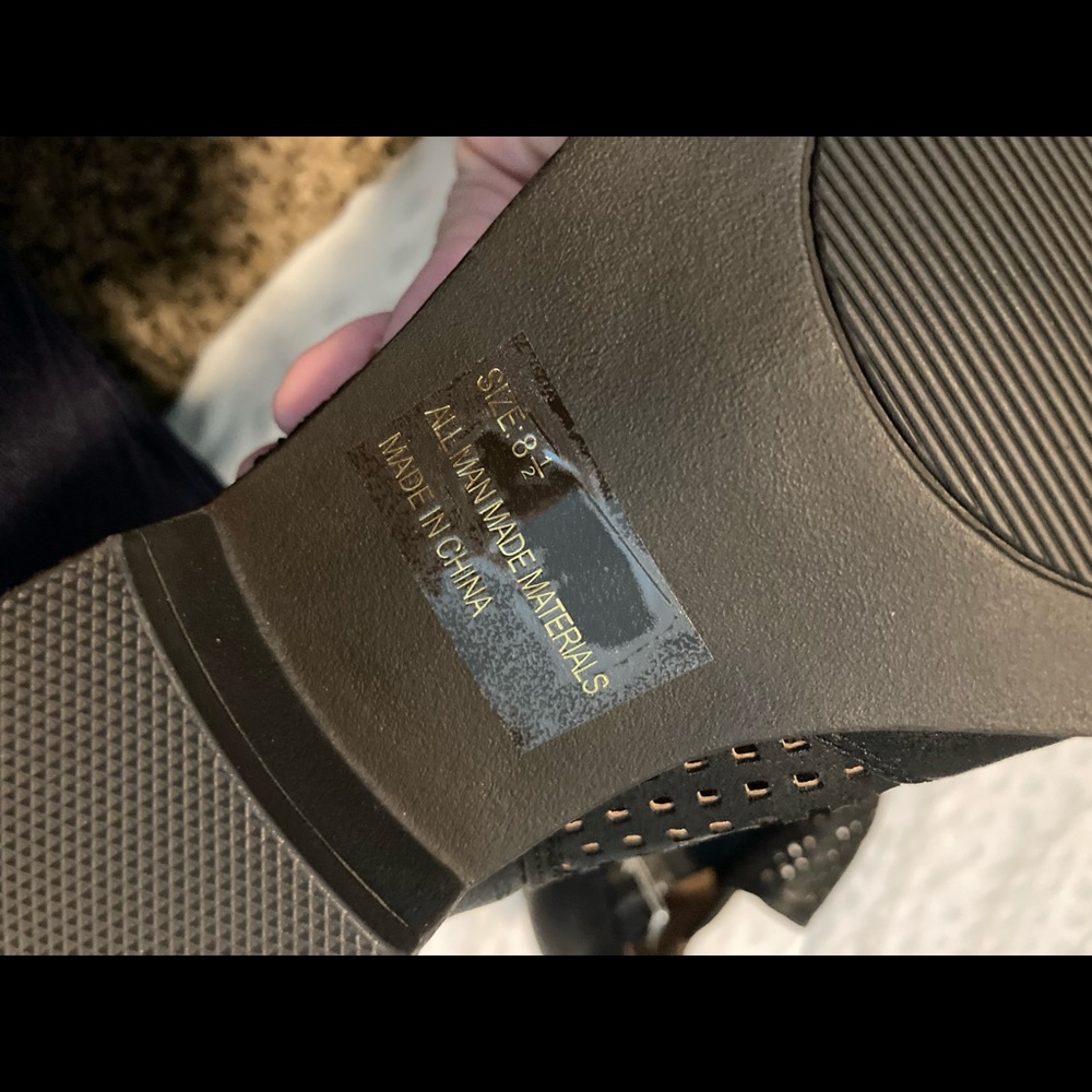 Heel boots - Picture 4 of 4